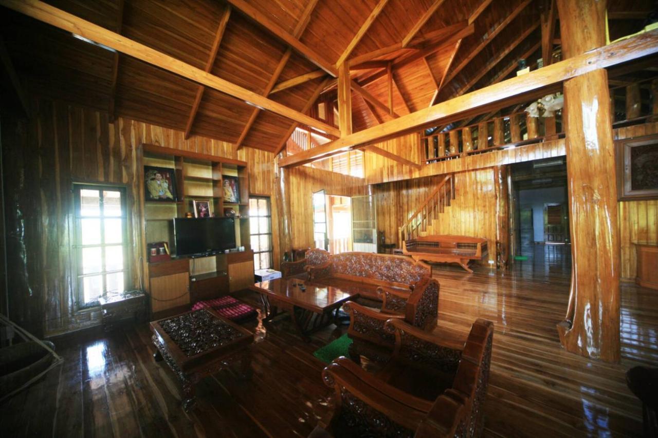 Ban Chang Klang Na Nong ap Chang Buitenkant foto
