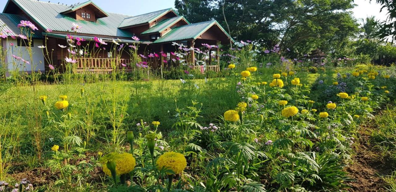 Ban Chang Klang Na Nong ap Chang Buitenkant foto